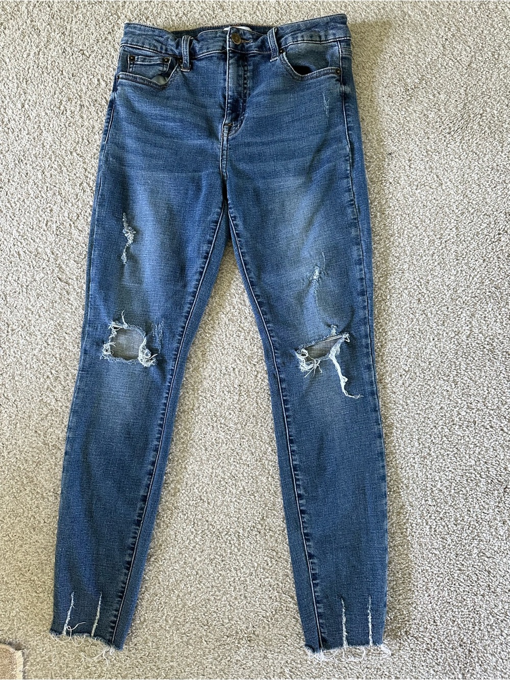 Pistola Distressed Skinny Jeans